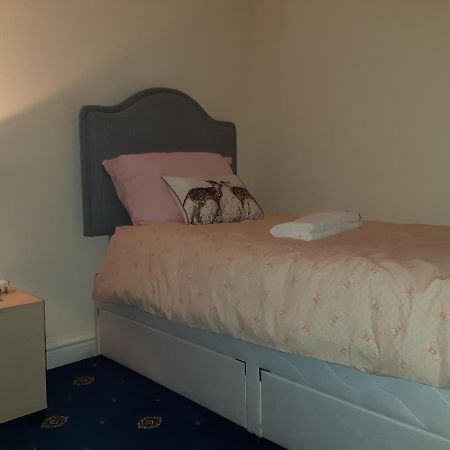 Phoenix Nights Guest House Barrow-in-Furness Exteriör bild