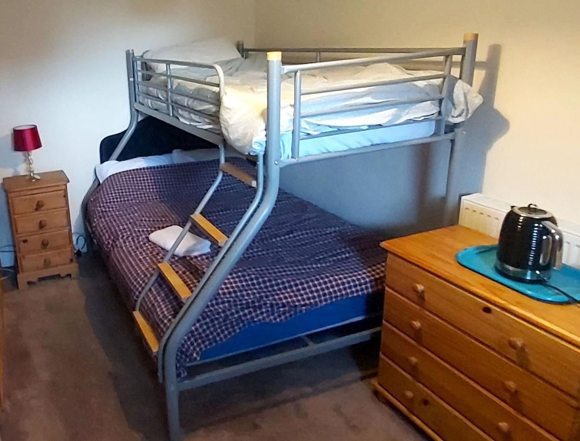 Phoenix Nights Guest House Barrow-in-Furness Exteriör bild